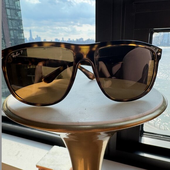 Ray Ban | Polarized Boyfriend Glasses in Tortoise Shell - Picture 2 of 5